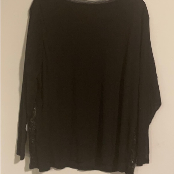 Top - Picture 3 of 5